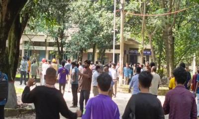 হাবিপ্রবিতে শিক্ষার্থীদের দুই গ্রুপের সংঘর্ষ, শিক্ষকসহ আহত ৩