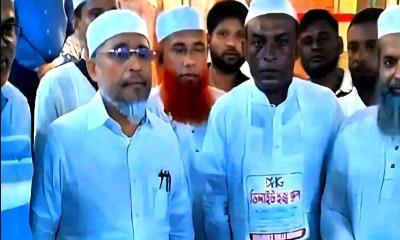৪৭ নেতাকর্মীকে ওমরাহে পাঠালেন এমপি বাবর