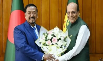 স্পিকারের সঙ্গে ভারতীয় হাইকমিশনার দীনেশ ত্রিবেদীর বৈঠক
