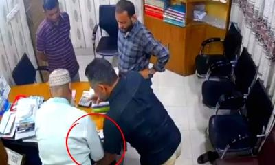 মারধর করে চেক ও স্ট্যাম্পে সই নেওয়ার ঘটনায় গ্রেপ্তার এক