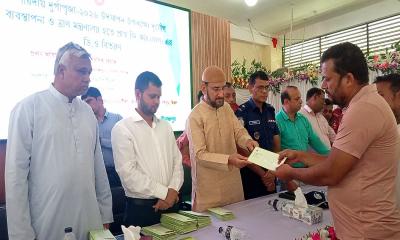 সকল কিছুর ঊর্ধ্বে আগে বাংলাদেশ বিরলে অনুষ্ঠানে এমপি সাদিক রিয়াজ পিনাক