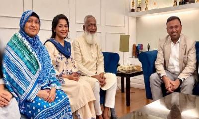 অভিনেত্রী বাঁধনের বাসায় গেলেন পররাষ্ট্র প্রতিমন্ত্রী