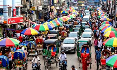 ঢাকার সব স্থানে হকার বসতে দেওয়া হবে না: প্রশাসক