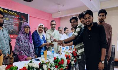 দিনাজপুরে আদর্শ কলেজে যথাযোগ্য মর্যাদায় জুলাই গণঅভ্যুত্থান দিবস পালিত