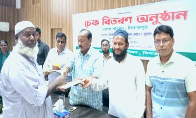 উন্নয়নের জন্য দলমত নির্বিশেষে কাজ করছে সরকার‍‍` — মোফাজ্জল হোসেন