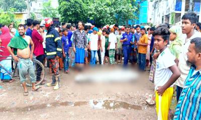 দিনাজপুরে ট্রাকের ধাক্কায় মোটরসাইকেল আরোহী নিহত