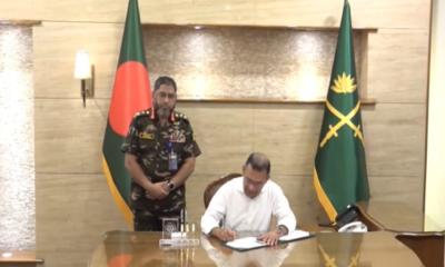 সেনাসদস্যদের পদোন্নতিতে মেধা ও সততার নির্দেশ প্রধানমন্ত্রীর