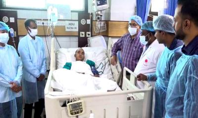 জুলাই শহীদ জুবায়েরের বোনের চিকিৎসার খোঁজ নিলেন প্রধানমন্ত্রী