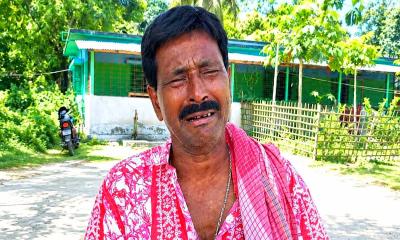 পঞ্চগড়ে ৩ ভারতীয় নাগরিকের পাসপোর্ট হারিয়ে চরম ভোগান্তি