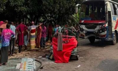 ময়মনসিংহে বাসের ধাক্কায় ৭ জনের মৃত্যু