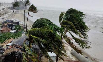 সন্ধ্যার মধ্যে চার অঞ্চলে ৬০ কিমি বেগে ঝড়ের পূর্বাভাস
