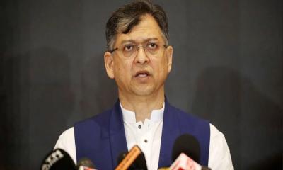 স্বরাষ্ট্রমন্ত্রী সালাহউদ্দিন আহমদ বললেন আমাকে দেখলে লোকে সংবিধান বলে