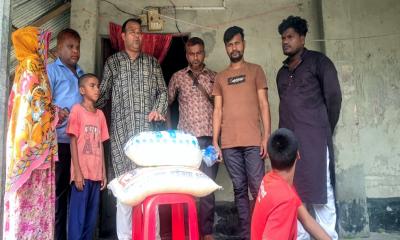 দিনাজপুর টিভিতে সংবাদ প্রকাশের পর শিকলে বাঁধা দুই ভাইয়ের পাশে আক্কাস আলী