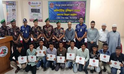 দিনাজপুরে বিজিবির ব্যবস্থাপনায় যুবকদের কম্পিউটার প্রশিক্ষণ