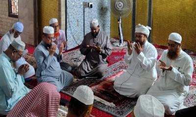 বায়তুল মোকাররমে জুলাই শহীদদের স্মরণে বিশেষ দোয়া ও মোনাজাত