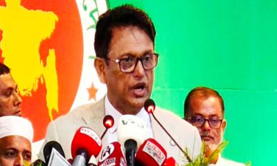 শিক্ষাব্যবস্থার আমূল পুনর্গঠন ছাড়া বিকল্প নেই