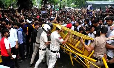 দিল্লিতে নজিরবিহীন ধরপাকড় শুরু, ৪ সাবেক মুখ্যমন্ত্রীসহ আটক ৫ হাজার