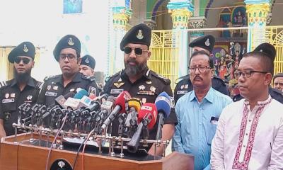 দিনাজপুরে ১৩১৭ পূজামণ্ডপে কড়া নিরাপত্তা গোয়েন্দা নজরদারিতে এসআরবি