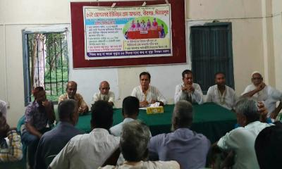 বীরগঞ্জের কবিরাজহাটে স্থায়ী গরুর হাট চালুর উদ্যোগে সভা