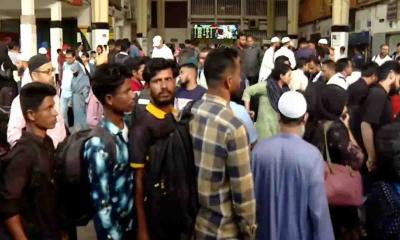 ঈদের ছুটির প্রথম দিনে ঘরমুখো মানুষের ঢল