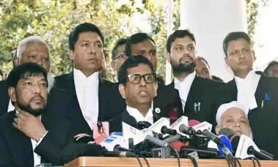 ‘সাহস থাকলে দেশে এসে আত্মসমর্পণ করুন’: প্রসিকিউটর
