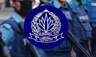 পুলিশের ঊর্ধ্বতন ১৪ কর্মকর্তাকে পদায়ন
