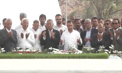 শহীদ জিয়া ও খালেদা জিয়ার সমাধিতে প্রধানমন্ত্রীর শ্রদ্ধা