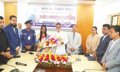 বীরগঞ্জে এমপি মনজুরুল ইসলামের সাথে মতবিনিময় সভা