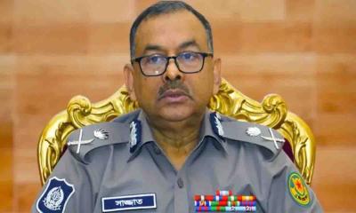 ডিএমপি কমিশনার শেখ সাজ্জাত আলীর পদত্যাগ