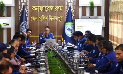 দিনাজপুরে নির্বাচনের ব্রিফিং প্যারেড, এসপির কঠোর নির্দেশনা