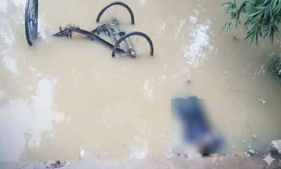বিরলে সড়কের পাশে খাঁদে ভ্যানচালকের লাশ,ময়নাতদন্ত নিয়ে উত্তেজনা