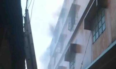 কম্বলের গোডাউনে ভয়াবহ আগুন: নিয়ন্ত্রণে ফায়ার সার্ভিসের ৬ ইউনিট