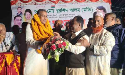 পদ ফিরে পাওয়ায় ফুলবাড়ী উপজেলা বিএনপির সভাপতিকে গণসংবর্ধনা