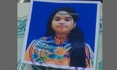 নবাবগঞ্জে ইসলাম ধর্ম গ্রহণ করলেন কলেজ ছাত্রী সোমা