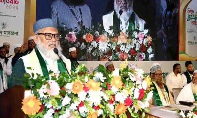 নারীদের পেছনে রেখে আমরা এগোতে পারব না: ধর্ম উপদেষ্টা