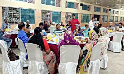 সারা বাংলা ৮৮ ফাউন্ডেশনের মানবিক উদ্যোগ ও ইফতার