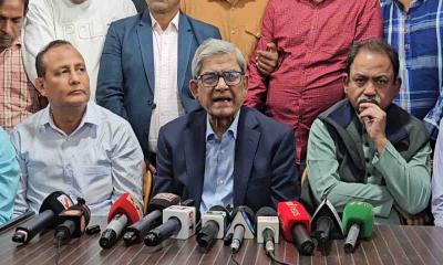 ঠাকুরগাঁও-১ আসনে মির্জা ফখরুলের পক্ষে মনোনয়নপত্র সংগ্রহ