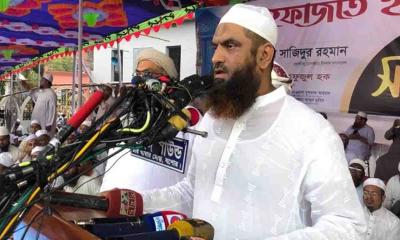 ‘নতুন ফ্যাসিবাদের হাতে মাটি ইজারা নয়:মামুনুল হক
