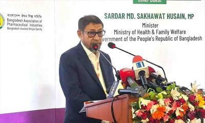 স্বাস্থ্যখাতের দুর্নীতি রোধে সর্বোচ্চ চেষ্টার আশ্বাস মন্ত্রীর