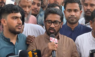 নুরের ওপর হামলার দায়ে স্বরাষ্ট্র উপদেষ্টার পদত্যাগ দাবি