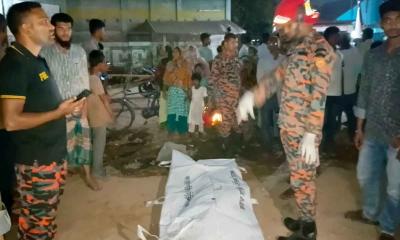 বীরগঞ্জে ট্রাকের ধাক্কায় এনজিও কর্মকর্তা নিহত