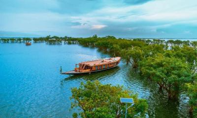 বর্ষায় অপরূপ টাঙ্গুয়ার হাওর, যেভাবে ঘুরতে যাবেন