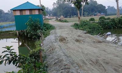 সাঘাটা-গাইবান্ধা সড়কের বেহাল দশা : ৬ বছরেও শেষ হয়নি  কাজ