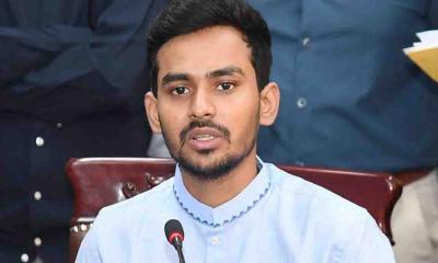 জুলাই সনদ নিয়ে আসিফ মাহমুদের ৪ শব্দের পোস্ট ভাইরাল