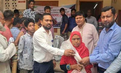 খানসামায় ৩৯ হাজার পরিবার পেলো প্রধানমন্ত্রীর ঈদ উপহার