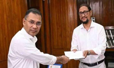 পরিচ্ছন্ন কর্মীদের দেড় কোটি টাকা দিলেন প্রধানমন্ত্রী