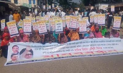 মনোনয়ন প্রত্যাহারের দাবিতে উত্তাল বিরল