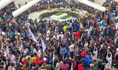 খালেদা জিয়ার কবর জিয়ারতে তৃতীয় দিনেও নেতাকর্মীদের ভিড়