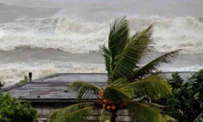 ২৪ ঘণ্টার মধ্যে আঘাত হানতে পারে ঘূর্ণিঝড় ডিটওয়াহ