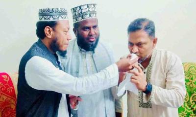 বিএনপি অফিসে গিয়ে মিষ্টিমুখ করালেন আমির হামজা